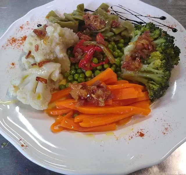 Las Piscinas Balmaseda comida saludable