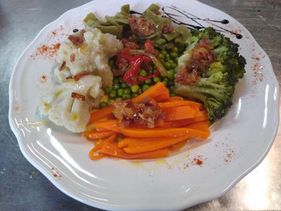 Las Piscinas Balmaseda comida saludable