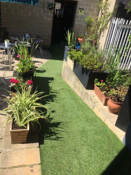 Las Piscinas Balmaseda plantas de patio