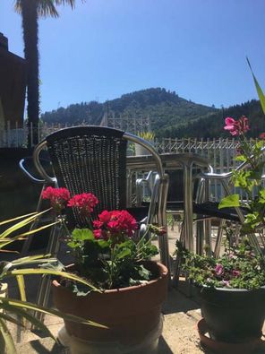 Las Piscinas Balmaseda sillas